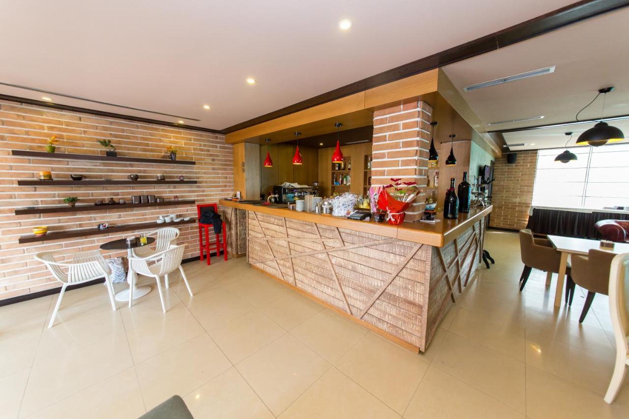 تيرانا Hotel Denver المظهر الخارجي الصورة