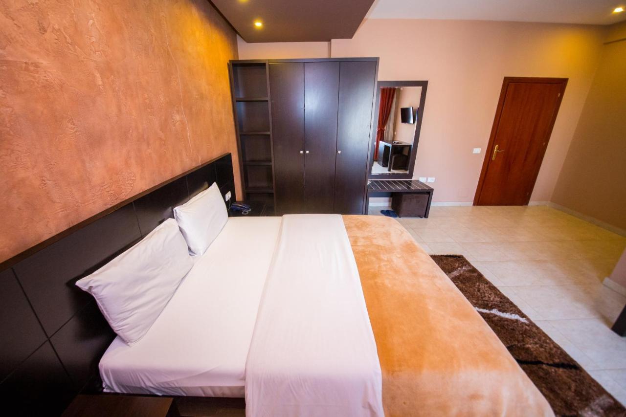 تيرانا Hotel Denver المظهر الخارجي الصورة
