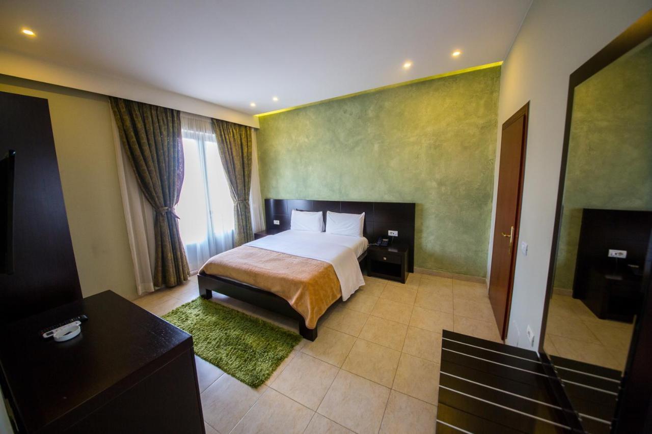 تيرانا Hotel Denver المظهر الخارجي الصورة